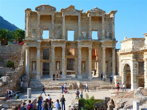 Efes antik kenti hangi günler açık